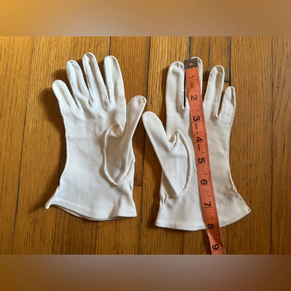 60s Vintage Short White Gloves